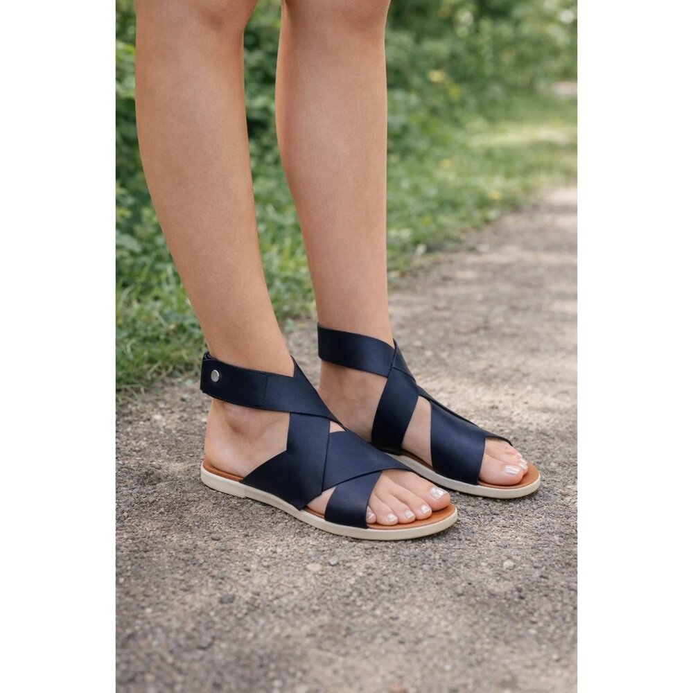 Franco Sarto Womens Akasha Sandals Crisscross Blue Leather Slingback Flat